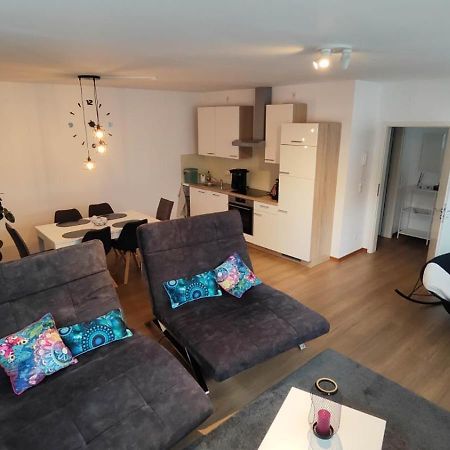 Wohnung In Muelheim-Kaerlich エクステリア 写真