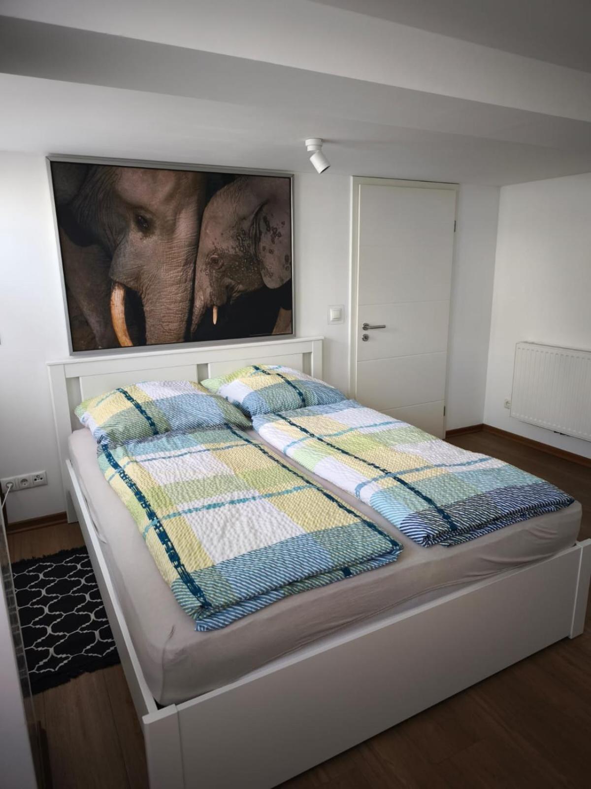 Wohnung In Muelheim-Kaerlich エクステリア 写真