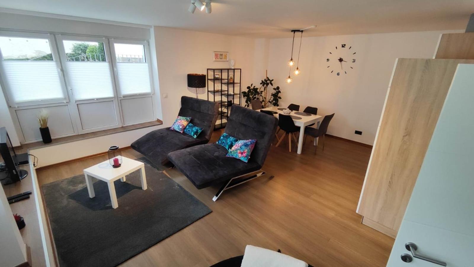 Wohnung In Muelheim-Kaerlich エクステリア 写真